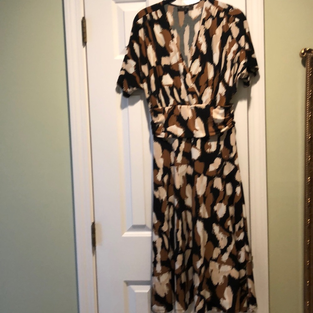 Short sleeve dress white/brown/black size L